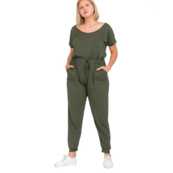 Capella Green Short Sleeve Scoopneck One Piece Joggers Jumpsuit Romper Size M - Picture 1 of 10
